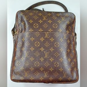 Authentic Louis Vuitton Marceau Messenger GM Bag